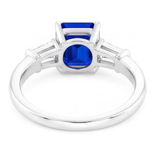 Afbeelding in Gallery-weergave laden, Baguette Diamond Three Stone Emerald Shaped Ring 1,25 karaat
