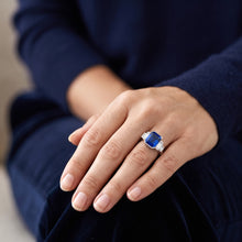 Afbeelding in Gallery-weergave laden, Baguette Diamond &amp; Radiant Cut Blue Sapphire Ring Bar Set 2 karaat
