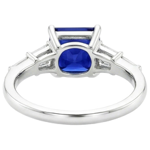 Afbeelding in Gallery-weergave laden, Baguette uit de aarde gewonnen diamanten ring &amp; Princess Ceylonese saffier edelsteen 5.50 karaat

