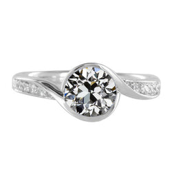 Verjaardagsring Diamant Solitaire Ring met Accenten 1,50 karaat