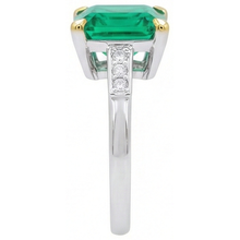 Afbeelding in Gallery-weergave laden, Luxueus Edelsteen Ring 5 karaat – profielaanzicht

