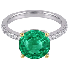Afbeelding in Gallery-weergave laden, Fijne Smaragd Edelsteen Ring – hoekaanzicht
