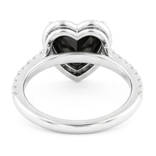 Afbeelding in Gallery-weergave laden, Aanzoeksring met 4 karaat natuurlijke zwarte diamant, hartvormige halo, pavé, 14k witgoud
