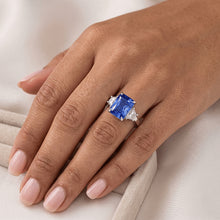 Afbeelding in Gallery-weergave laden, Blauwe Saffier 3 Stenen Ring Halve Maan Diamanten Prong Set 3,50 Karaat
