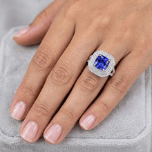 Afbeelding in Gallery-weergave laden, Blauwe Saffier Met Natuurlijke uit de aarde gewonnen Diamanten Halo Ring
