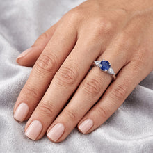 Afbeelding in Gallery-weergave laden, Blauwe saffier 3 stenen ronde saffier ring 1,50 karaat peer Natuurlijke echte diamant ( niet in het laboratorium gekweekt )en
