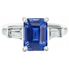Afbeelding in Gallery-weergave laden, Blauwe saffier 3 stenen smaragd vormige &amp; baguette ring 3,50 karaat
