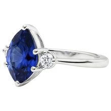 Afbeelding in Gallery-weergave laden, Blauwe saffier verlovingsring 3 stenen Natuurlijke echte diamant ( niet in het laboratorium gekweekt ) peer geslepen 3,50 karaat
