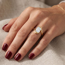 Afbeelding in Gallery-weergave laden, Briljant Enkele Steen Ring – 14K Geelgoud 2 karaat

