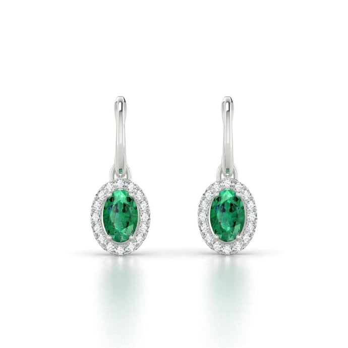 Bungelende oorringen 7,80 karaat groene smaragd en diamant wit goud 14K