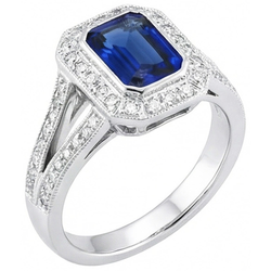 Nieuwe Ring met Natuurlijke uit de aarde gewonnen Ceylon Blauwe Saffier, Diamanten en Edelstenen, Totaal 5.36 Karaat