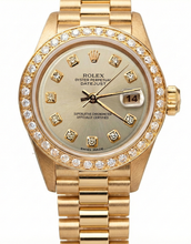 Afbeelding in Gallery-weergave laden, Champagnekleurige wijzerplaat met diamanten Rolex President-model, geelgouden lunette met diamanten
