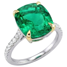 Afbeelding in Gallery-weergave laden, Cushion Smaragd ring in 14 Karaat Tweekleurig Goud – zijaanzicht
