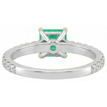 Afbeelding in Gallery-weergave laden, Edelsteen Ring Bicolor 14K Goud met Colombiaanse Smaragd – achteraanzicht
