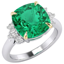 Afbeelding in Gallery-weergave laden, Smaragd Cushion Edelsteen Ring in Tweekleurig 14K Goud – zijaanzicht

