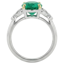 Afbeelding in Gallery-weergave laden, Premium Sieraadsteen Ring 2 karaat – achteraanzicht
