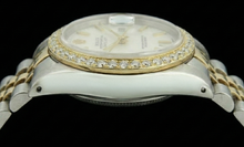 Afbeelding in Gallery-weergave laden, diamanten rand dame Rolex Datumjust horloge tweekleurige jubileumarmband
