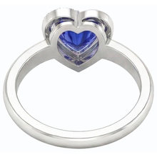 Afbeelding in Gallery-weergave laden, Dames Hart Edelsteen Ring Blauwe Saffier 2 Karaat Prong Set Diamanten
