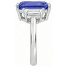Afbeelding in Gallery-weergave laden, Dames Jubileumring Smaragd Natuurlijke uit de aarde gewonnen Diamanten Goud Blauwe Saffier 5.50 Karaat

