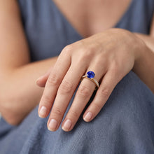 Afbeelding in Gallery-weergave laden, Dames Natuurlijke echte diamant ( niet in het laboratorium gekweekt )en blauwe saffier verlovingsring geel goud 2,50 karaat
