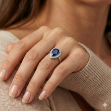 Afbeelding in Gallery-weergave laden, Dames Halo Ring Pear Cut Ceylon Sapphire 2,50 Karaat Wit Goud 14K
