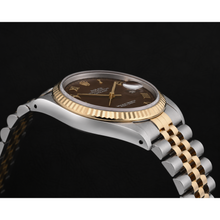 Afbeelding in Gallery-weergave laden, Dames Rolex Datejust 31mm Two Tone Chocolate Roman Dial Horloge
