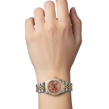 Afbeelding in Gallery-weergave laden, Dames Rolex Date-Just horloge Diamanten zalmkleurige wijzerplaat lunette P2
