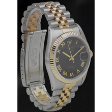 Afbeelding in Gallery-weergave laden, Dames Rolex Datejust 31mm Tweekleurig Horloge met Zwarte Romeinse Wijzerplaat
