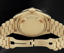 Afbeelding in Gallery-weergave laden, Rolex 6917 Datejust 26mm Florale Diamanten Wijzerplaat President-band Tweekleurig 18k Horloge
