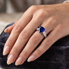 Afbeelding in Gallery-weergave laden, Diamant blauwe saffier edelsteen ring biljoen vormige 2 karaat
