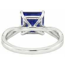 Afbeelding in Gallery-weergave laden, Natuurlijke uit de aarde gewonnen diamanten Halo ring met Ceylonese saffier van 5.50 karaat, Princess-slijpsel met accenten
