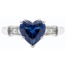 Afbeelding in Gallery-weergave laden, Diamanten jubileum hart Sri Lankaanse saffier ring 5 steen 1,75 karaat
