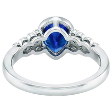 Afbeelding in Gallery-weergave laden, Nieuwe uit de aarde gewonnen diamanten ring met kastzetting, peervormige blauwe saffier en accenten, 4.25 karaat

