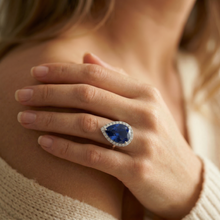 Afbeelding in Gallery-weergave laden, Labgekweekte Saffier Ring 7.50ct - Witgoud 14K
