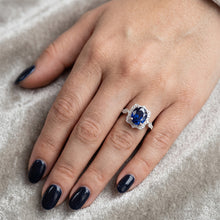 Afbeelding in Gallery-weergave laden, Diamond Halo ovale Ceylon saffier ring 4 karaat sieraden goud
