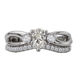 Verfijnd Antiek Cushion Diamant Verlovingsring – 4,50 karaat 14K