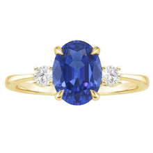Afbeelding in Gallery-weergave laden, Drie Stenen Ovale Blauwe Saffier &amp; Ronde Natuurlijke uit de aarde gewonnen Diamanten Ring Goud 5.50 Karaat
