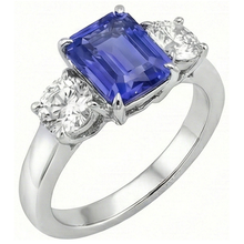 Afbeelding in Gallery-weergave laden, Drie stenen ring antieke stijl Emerald Ceylon saffier 3 karaat
