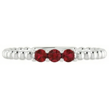 Afbeelding in Gallery-weergave laden, Drie stenen ronde robijn ring 1,20 karaat wit goud 14K

