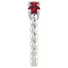 Afbeelding in Gallery-weergave laden, Drie stenen ronde robijn ring 1,20 karaat wit goud 14K
