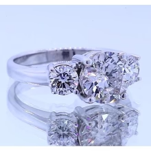 Afbeelding in Gallery-weergave laden, Drie Stenen Echt Diamanten Ronde Verlovingsring Prong Set 2,50 Karaat
