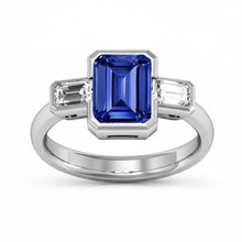 Afbeelding in Gallery-weergave laden, Drie stenen smaragd diamanten saffier ring halve bezel set 1,75 karaat
