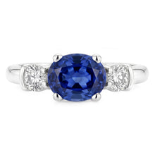 Afbeelding in Gallery-weergave laden, Driestenen Ring Ovaal en Rond Geslepen Ceylon Saffier &amp; Natuurlijke uit de aarde gewonnen Diamant 5 Karaat Nieuw
