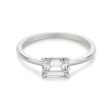 Afbeelding in Gallery-weergave laden, Eagle Claw Gaffel Emerald Cut Solitaire Echt Diamond Classic Ring
