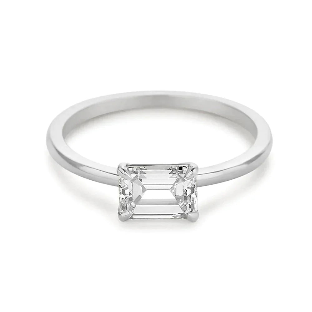 Eagle Claw Gaffel Emerald Cut Solitaire Echt Diamond Classic Ring