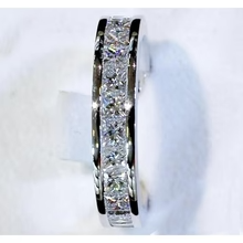 Afbeelding in Gallery-weergave laden, Echt Diamanten Jubileumband 4,60 Karaat Prinses Geslepen Wit Goud 14K
