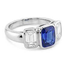 Afbeelding in Gallery-weergave laden, Echte 3 Stone Emerald Diamond &amp; Ceylon Sapphire Ring Bezel Set Goud 3 karaat
