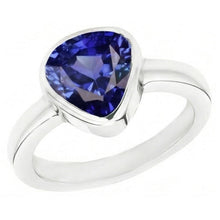 Afbeelding in Gallery-weergave laden, Echte Blauwe saffier Solitaire triljoen vormige ring bezel set 2 karaat
