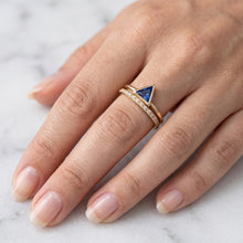 Afbeelding in Gallery-weergave laden, Echte Edelsteen Ring Triljoen Bezel Set Blauwe Saffier 1 Karaat Diamanten Goud
