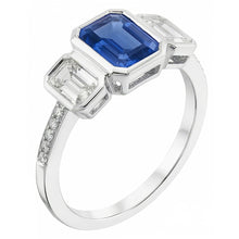 Afbeelding in Gallery-weergave laden, Echte Smaragdgroene Diamant Bezel Set Blauwe Saffier Ring 3 Stone Style 2,50 karaat

